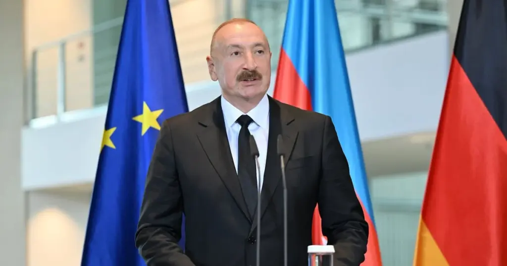 Алієв заявив про таємну зустріч експосадовців РФ і Німеччини в Баку 12–14 липня