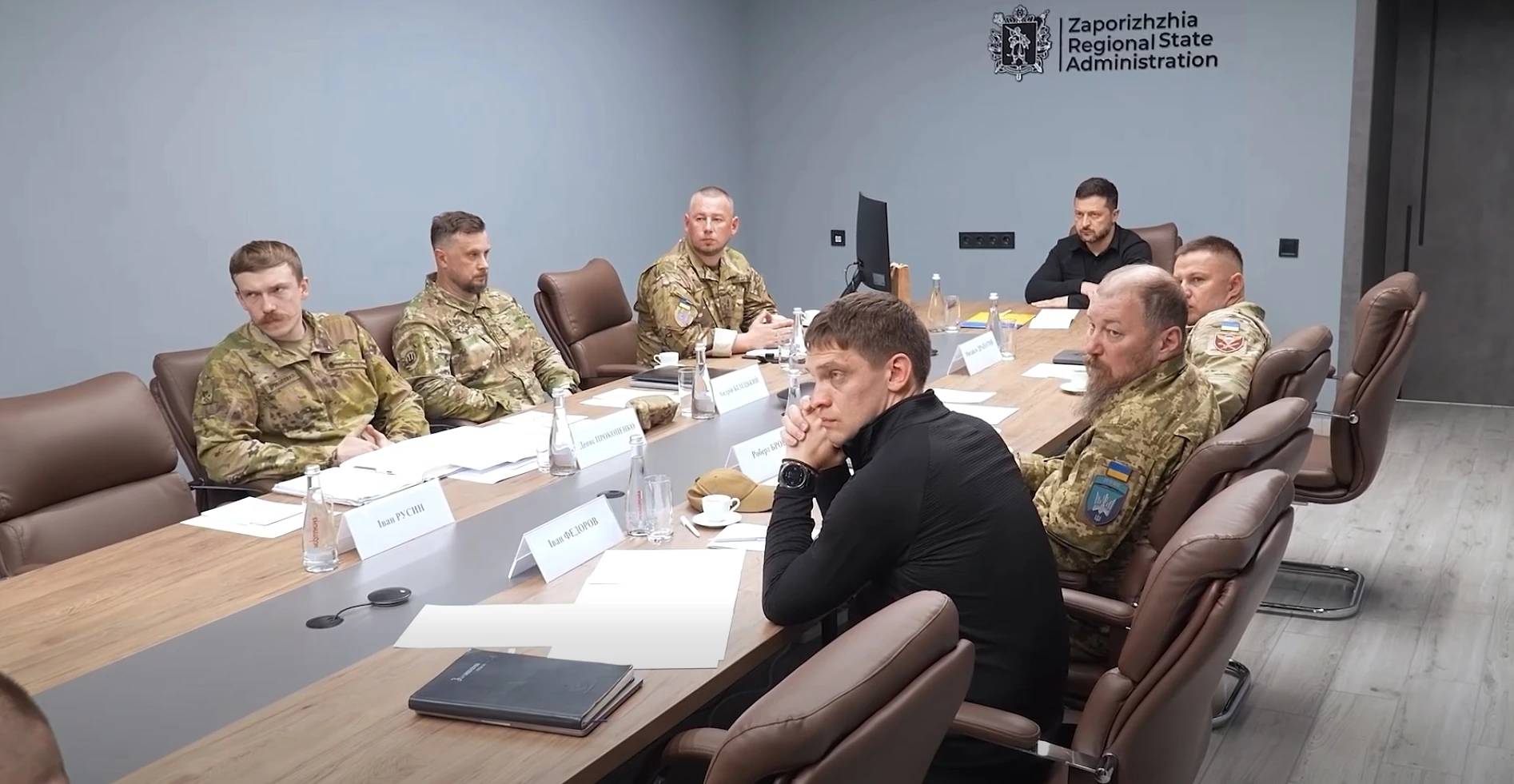 Безпекова нарада за участі Володимира Зеленського, Михайла Драпатого, Дениса Прокопенка, Олега Апостола, Андрія Білецького